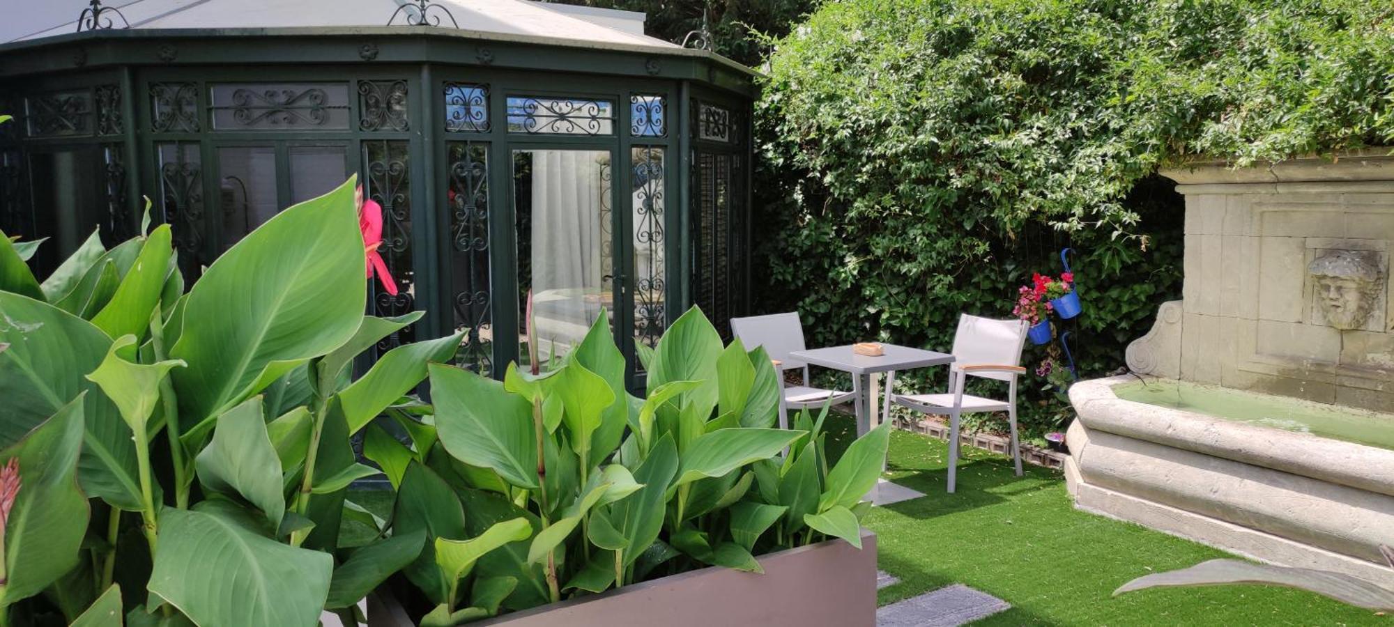 Alojamento de Acomodação e Pequeno-almoço Les Jardins De La Fontaine *
